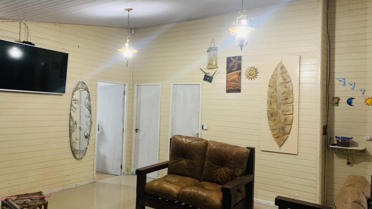 Casa Com 2 Piscinas *